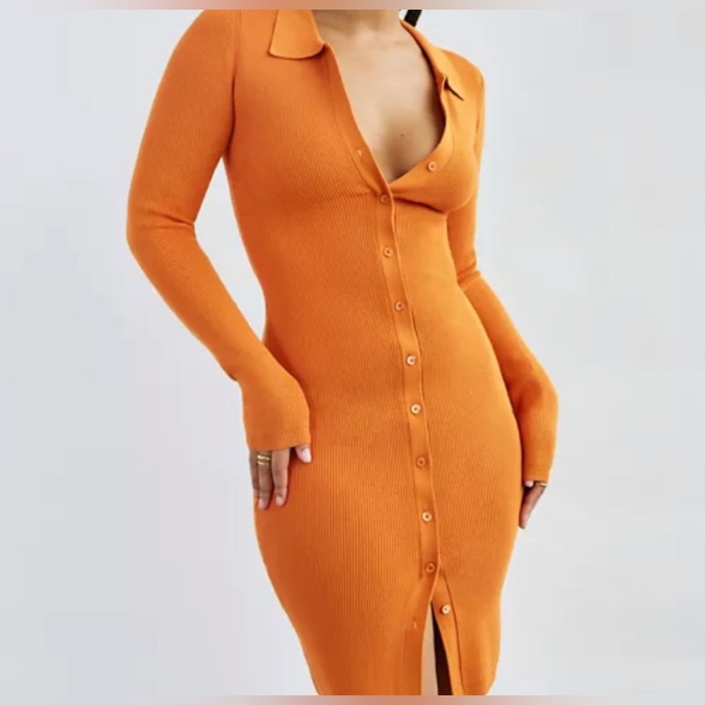 Aritzia Wilfred Cove Dress Orange Long Sleeve
Bodycon